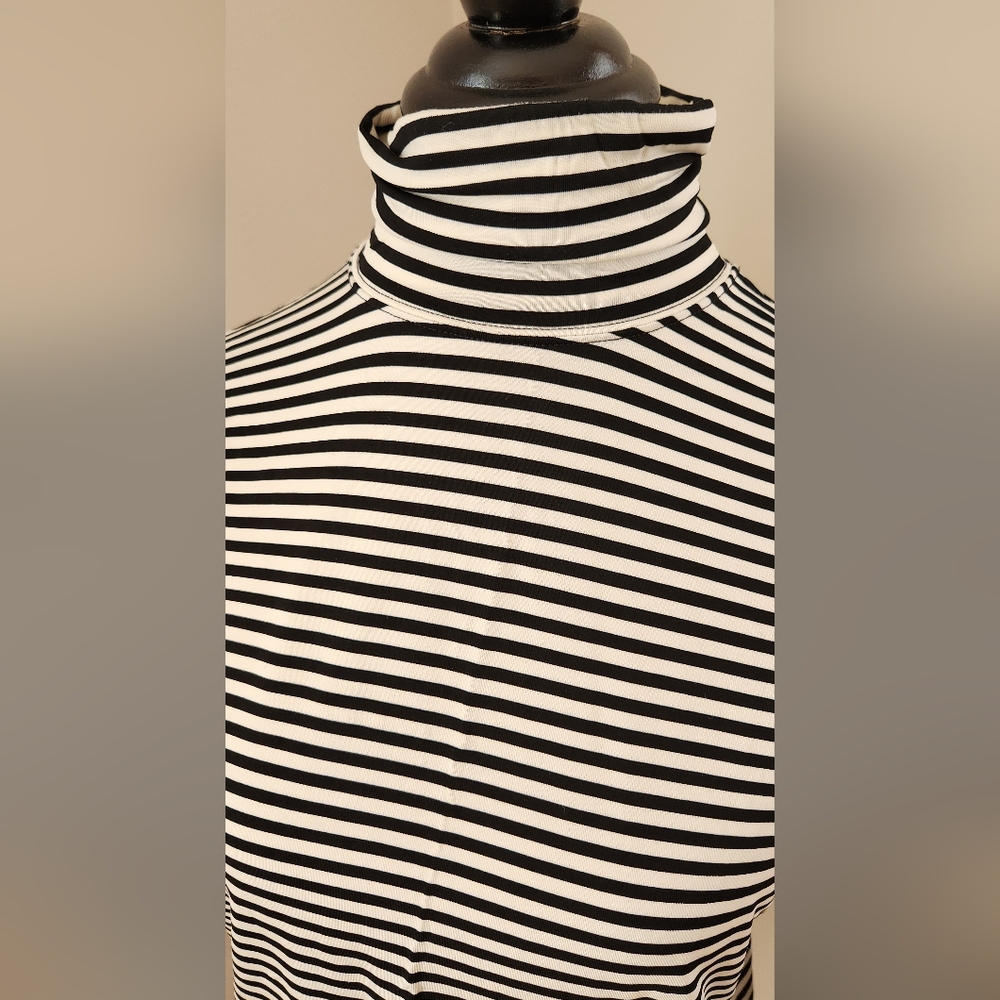 CALVIN KLEIN Men's vintage blk/wht striped turtleneck in L - Picture 10 of 12